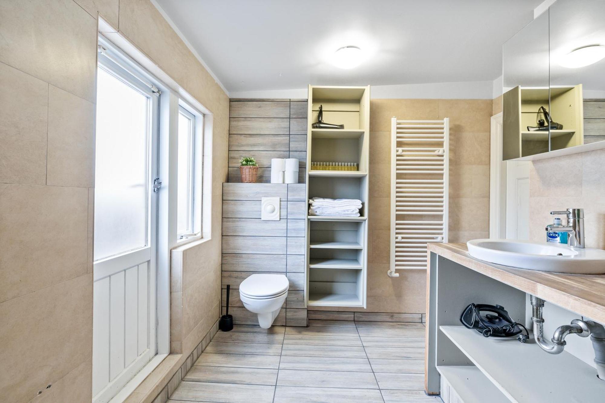 Massive Villa In Downtown Reykjavik With A Sauna Exteriör bild