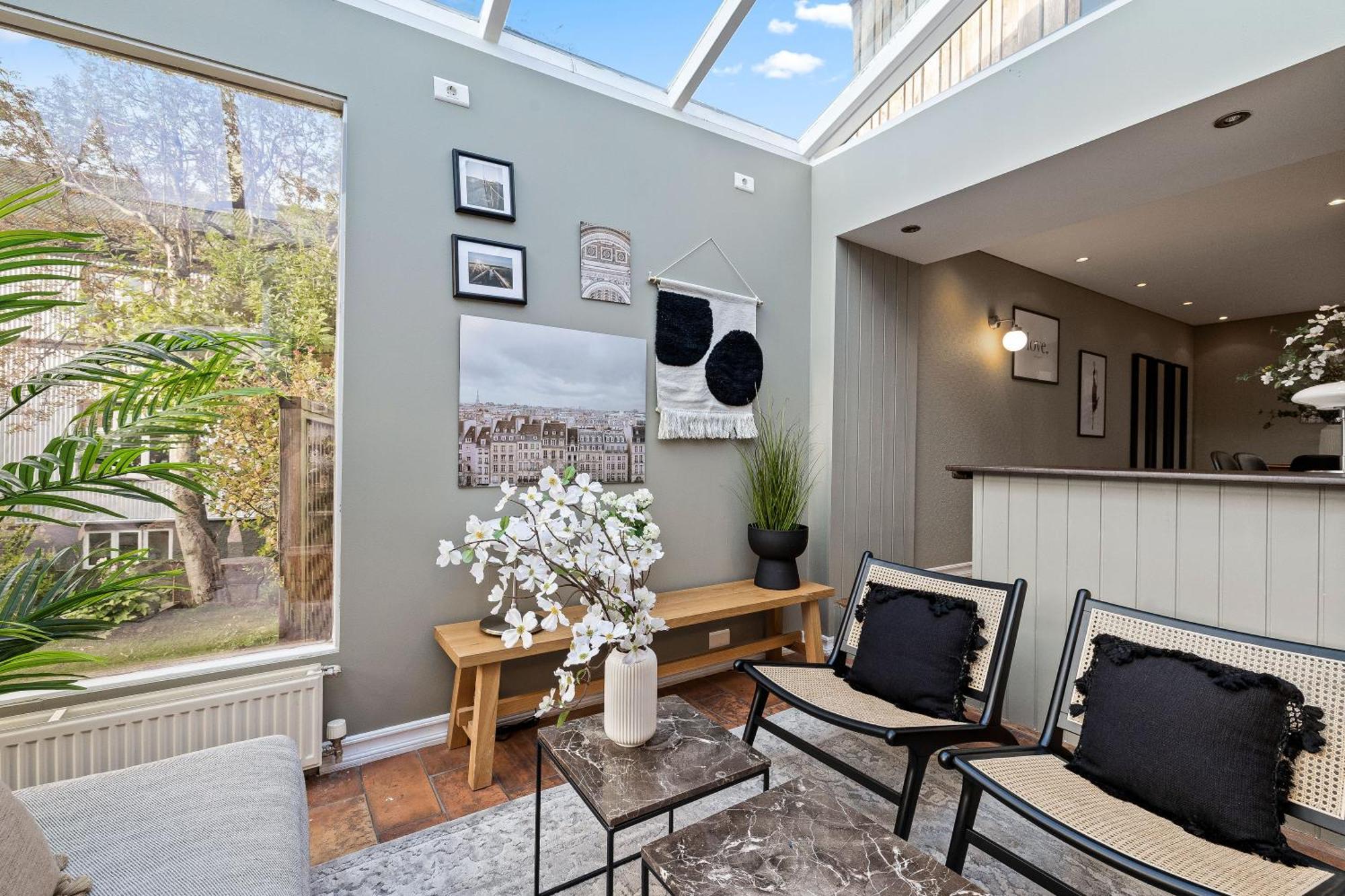 Massive Villa In Downtown Reykjavik With A Sauna Exteriör bild