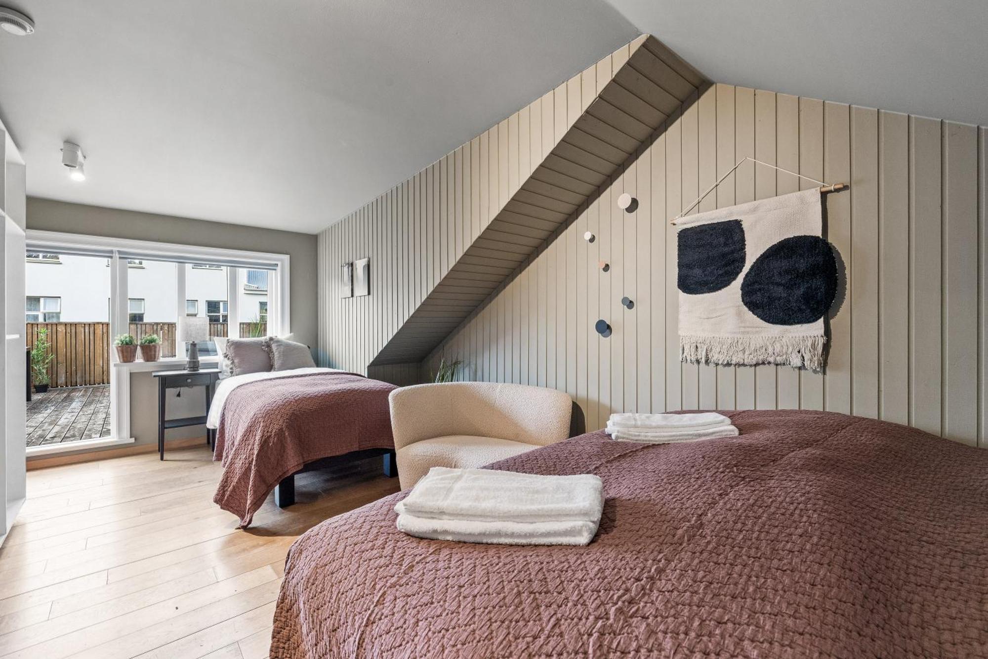 Massive Villa In Downtown Reykjavik With A Sauna Exteriör bild